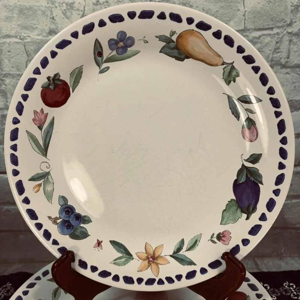 Vintage Pfaltzgraff Summer Garden dinner plate hand-painted stoneware